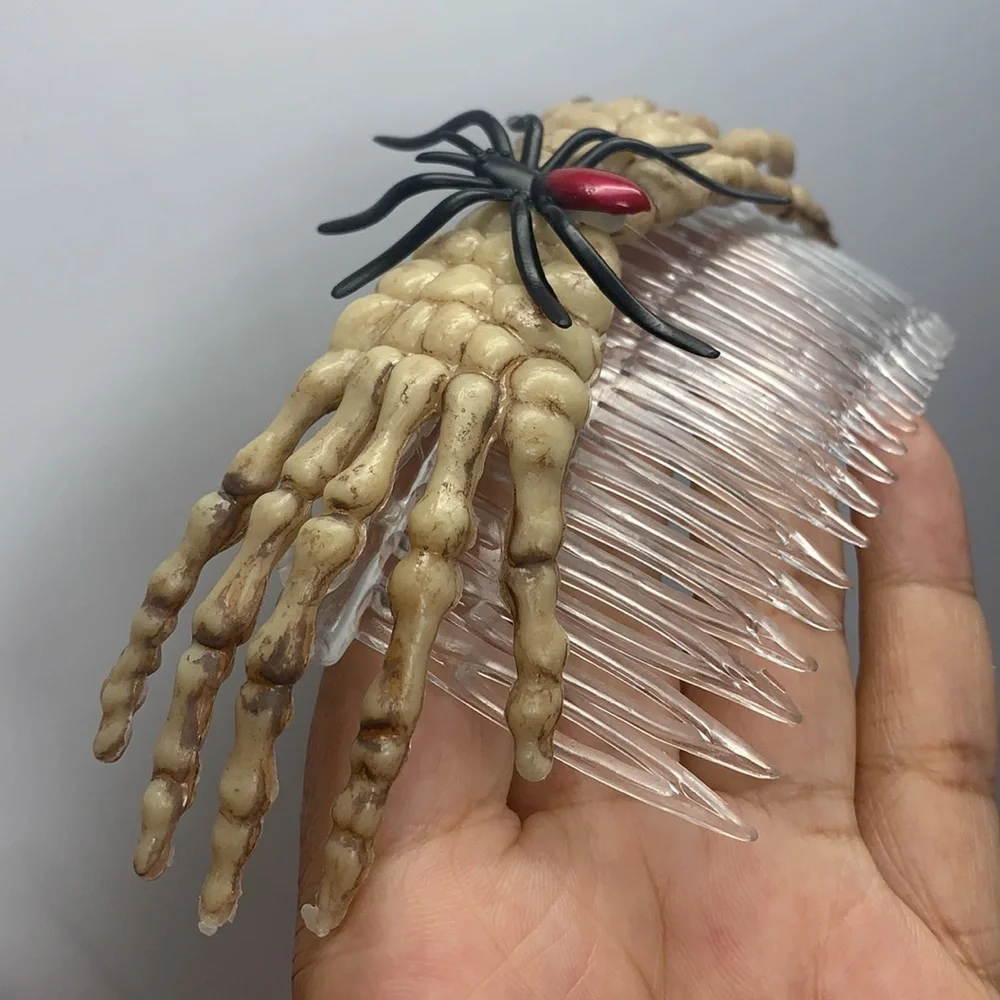 Spider and Skeleton Hand Hair Comb - Picture 3 of 4